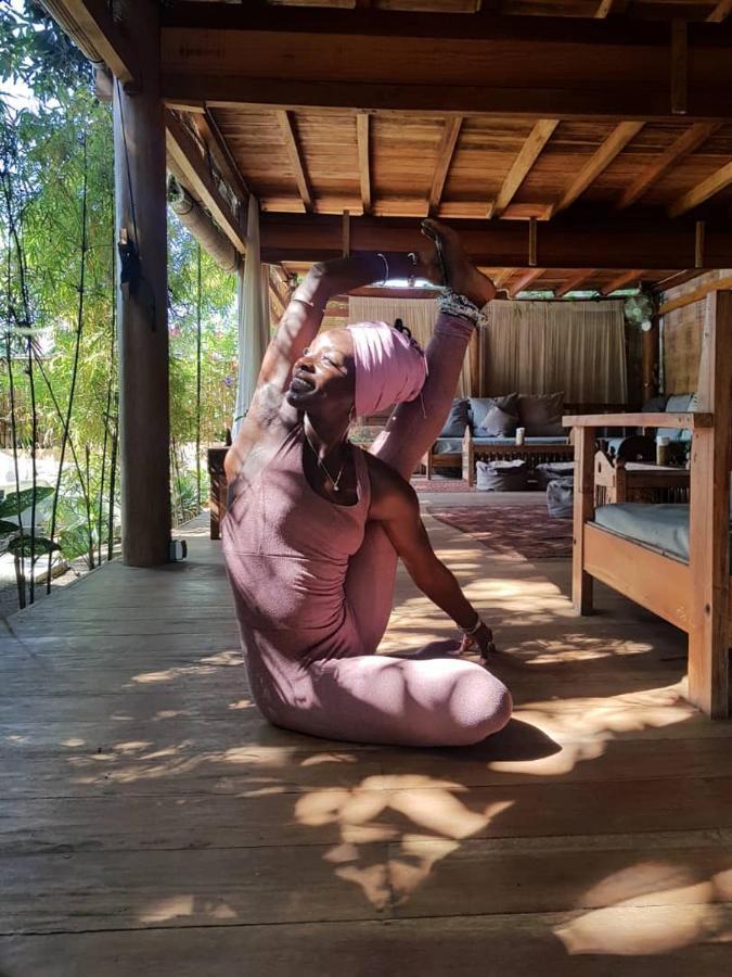 Flowers & Fire Yoga Garden Гили Еър Екстериор снимка